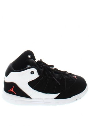 Детски обувки Air Jordan Nike, Размер 27, Цвят Черен, Цена 63,75 лв.