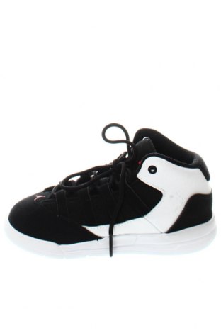 Încălțăminte pentru copii Air Jordan Nike, Mărime 27, Culoare Negru, Preț 279,61 Lei