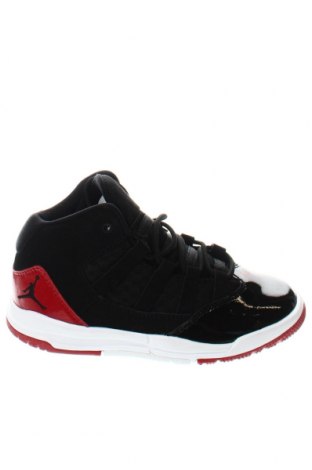 Детски обувки Air Jordan Nike, Размер 29, Цвят Черен, Цена 63,75 лв.