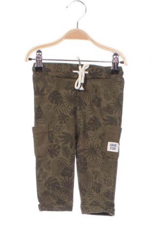 Детски панталон, Размер 6-9m/ 68-74 см, Цвят Зелен, Цена 10,80 лв.