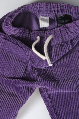 Dětské kalhoty  H&M, Velikost 6-9m/ 68-74 cm, Barva Fialová, Cena  136,00 Kč