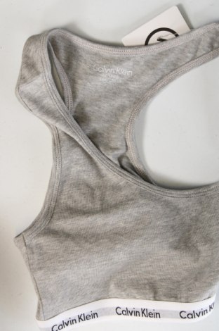 Kinder Top Calvin Klein, Größe 15-18y/ 170-176 cm, Farbe Grau, Preis € 26,29