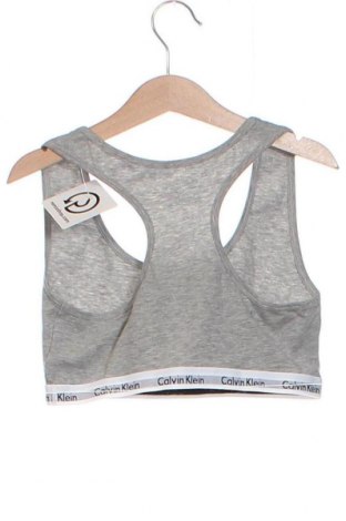 Μπλουζάκι αμάνικο παιδικό Calvin Klein, Μέγεθος 15-18y/ 170-176 εκ., Χρώμα Γκρί, Τιμή 26,29 €