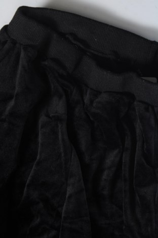 Kinder Sporthose, Größe 10-11y/ 146-152 cm, Farbe Schwarz, Preis 3,22 €