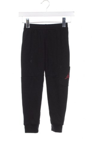 Pantaloni de trening, pentru copii Air Jordan Nike, Mărime 5-6y/ 116-122 cm, Culoare Negru, Preț 79,30 Lei