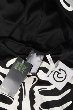 Карнавален костюм H&M, Размер 10-11y/ 146-152 см, Цвят Черен, Цена 33,04 лв.