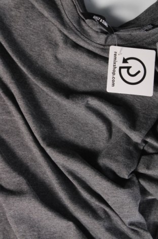 Ανδρικό t-shirt Only & Sons, Μέγεθος M, Χρώμα Γκρί, Τιμή 10,82 €