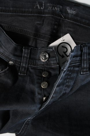 Ανδρικό τζίν Armani Jeans, Μέγεθος M, Χρώμα Μπλέ, Τιμή 17,53 €