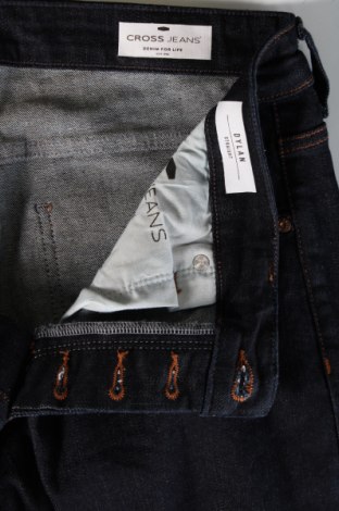 Ανδρικό τζίν Cross Jeans, Μέγεθος M, Χρώμα Μπλέ, Τιμή 5,92 €