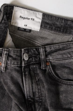 Męskie jeansy H&M, Rozmiar M, Kolor Szary, Cena 30,61 zł