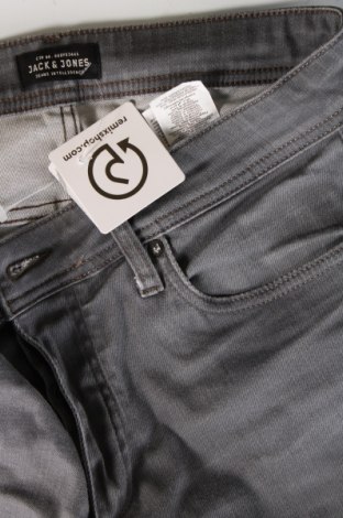 Herren Jeans Jack & Jones, Größe M, Farbe Grau, Preis € 16,25