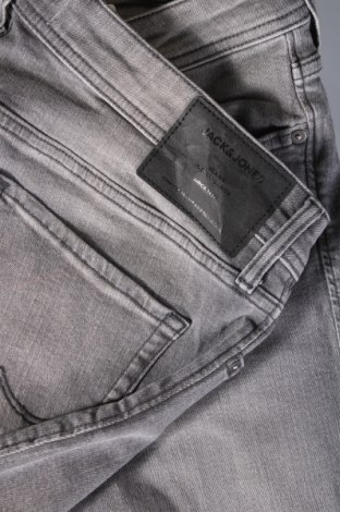 Męskie jeansy Jack & Jones, Rozmiar L, Kolor Szary, Cena 69,09 zł