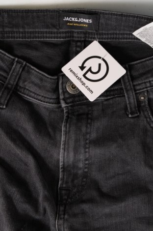 Herren Jeans Jack & Jones, Größe M, Farbe Grau, Preis 15,03 €