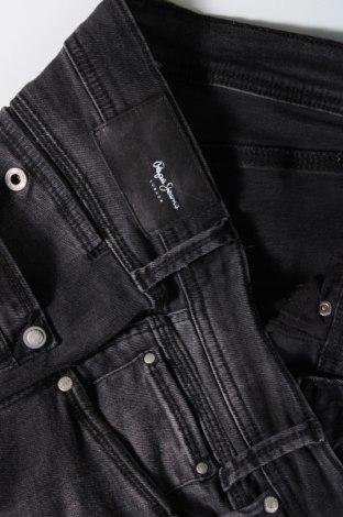 Мъжки дънки Pepe Jeans, Размер L, Цвят Сив, Цена 77,40 лв.