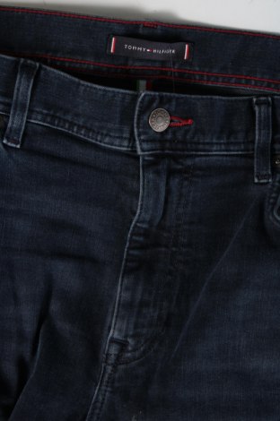 Męskie jeansy Tommy Hilfiger, Rozmiar XL, Kolor Niebieski, Cena 462,19 zł