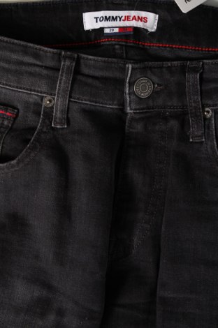 Blugi de bărbați Tommy Jeans, Mărime M, Culoare Negru, Preț 157,90 Lei