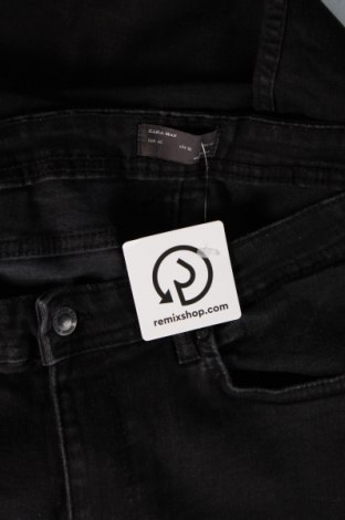 Pánské džíny  Zara Man, Velikost L, Barva Černá, Cena  172,00 Kč