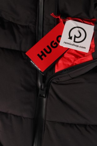 Vestă de bărbați Hugo Boss, Mărime S, Culoare Negru, Preț 819,25 Lei