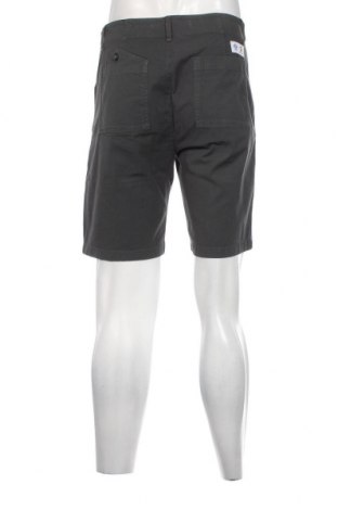 Pantaloni scurți de bărbați North Sails x Department 5, Mărime M, Culoare Gri, Preț 248,92 Lei