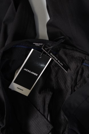 Pánsky oblek  Jack & Jones, Veľkosť M, Farba Čierna, Cena  109,28 €