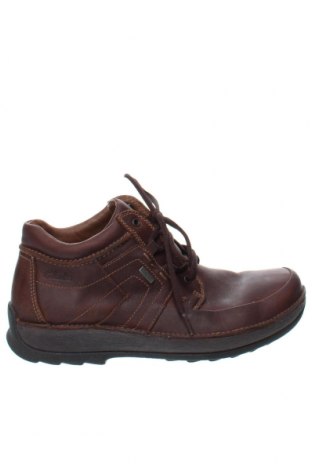Мъжки обувки Clarks, Размер 43, Цвят Кафяв, Цена 67,20 лв.