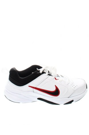 Мъжки обувки Nike, Размер 42, Цвят Бял, Цена 111,65 лв.