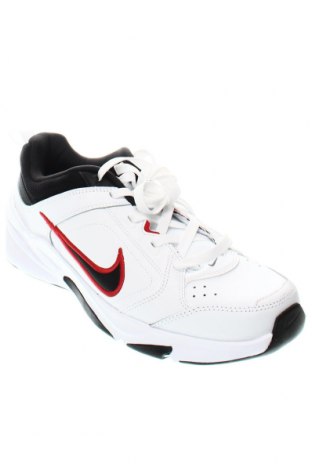 Мъжки обувки Nike, Размер 42, Цвят Бял, Цена 131,95 лв.