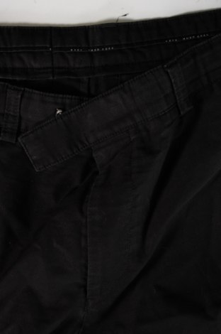 Pantaloni de bărbați Hugo Boss, Mărime L, Culoare Negru, Preț 128,82 Lei