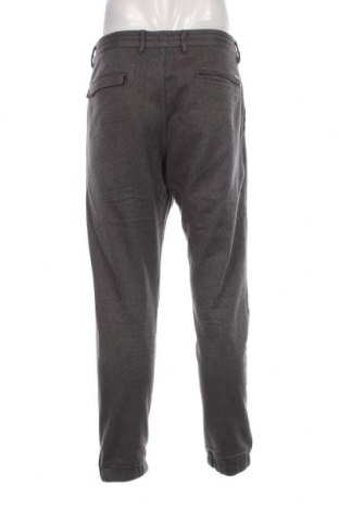 Мъжки панталон Hugo Boss, Размер XL, Цвят Сив, Цена 102,61 лв.