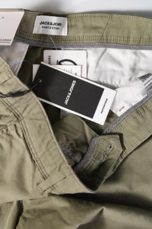 Pantaloni de bărbați Jack & Jones, Mărime L, Culoare Verde, Preț 97,70 Lei