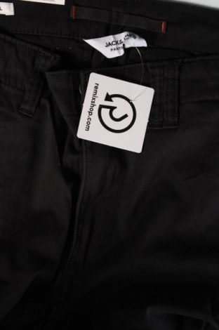 Pantaloni de bărbați Jack & Jones, Mărime M, Culoare Negru, Preț 325,66 Lei