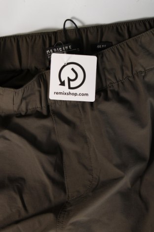 Pantaloni de bărbați Medicine, Mărime S, Culoare Verde, Preț 44,89 Lei