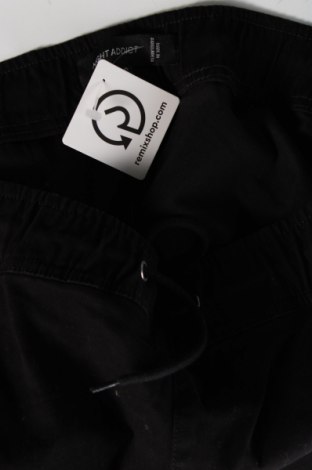 Pantaloni de bărbați NIGHT ADDICT, Mărime XL, Culoare Negru, Preț 68,25 Lei