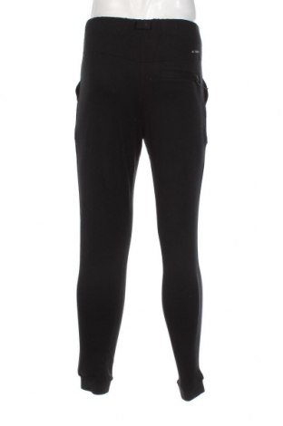 Pantaloni trening de bărbați New Balance, Mărime S, Culoare Negru, Preț 152,96 Lei