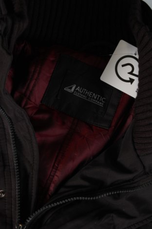 Ανδρικό μπουφάν Authentic Clothing Company, Μέγεθος M, Χρώμα Μαύρο, Τιμή 19,02 €