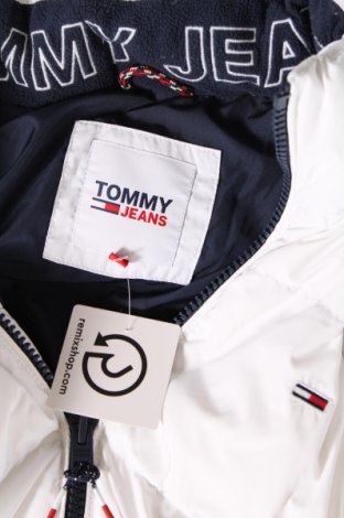 Мъжко яке Tommy Jeans, Размер M, Цвят Бял, Цена 124,60 лв.