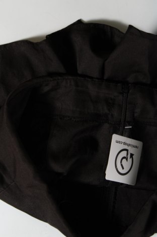 Пола - панталон, Размер M, Цвят Черен, Цена 10,00 лв.