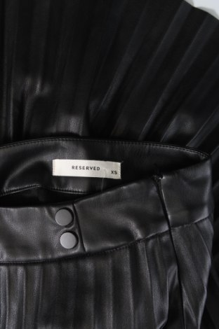 Fustă Reserved, Mărime XS, Culoare Negru, Preț 21,81 Lei