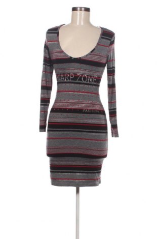 Kleid, Größe M, Farbe Mehrfarbig, Preis 6,66 €