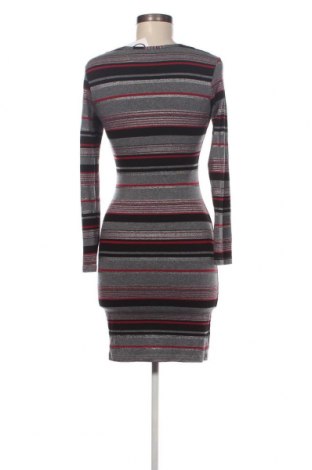 Kleid, Größe M, Farbe Mehrfarbig, Preis 6,66 €