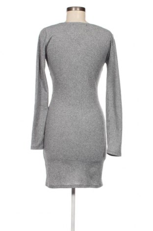 Kleid, Größe M, Farbe Grau, Preis € 4,99