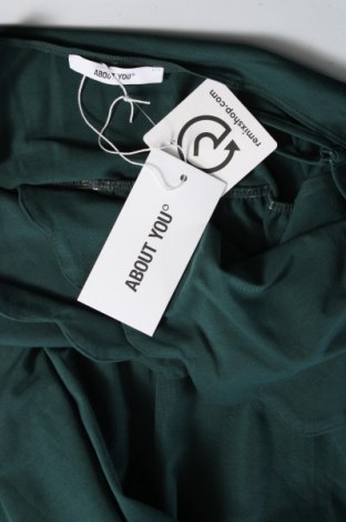 Kleid About You, Größe S, Farbe Grün, Preis 31,96 €
