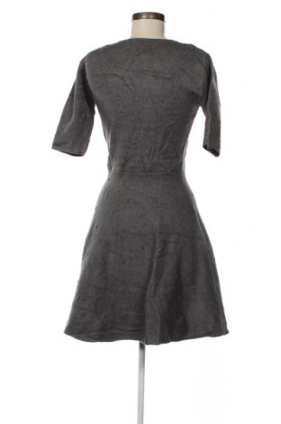 Kleid Apricot, Größe M, Farbe Grau, Preis € 13,36