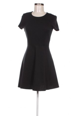 Kleid Bershka, Größe M, Farbe Schwarz, Preis 7,57 €