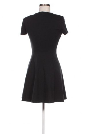 Kleid Bershka, Größe M, Farbe Schwarz, Preis 5,01 €