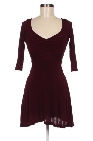 Kleid Bershka, Größe S, Farbe Rot, Preis 6,68 €