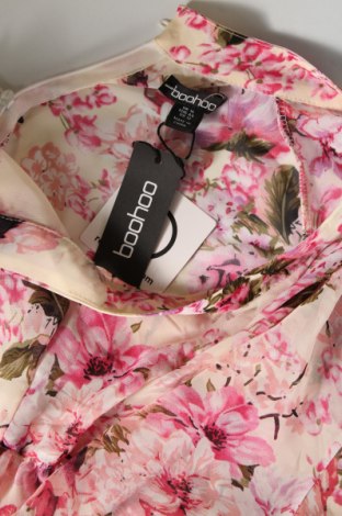 Kleid Boohoo, Größe L, Farbe Mehrfarbig, Preis € 23,71