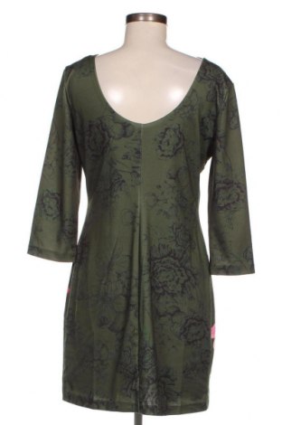 Kleid Desigual, Größe L, Farbe Grün, Preis 29,36 €