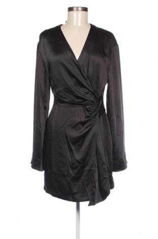 Φόρεμα Edited, Μέγεθος M, Χρώμα Μαύρο, Τιμή 32,47 €