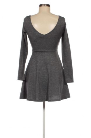 Kleid H&M Divided, Größe S, Farbe Grau, Preis 7,12 €